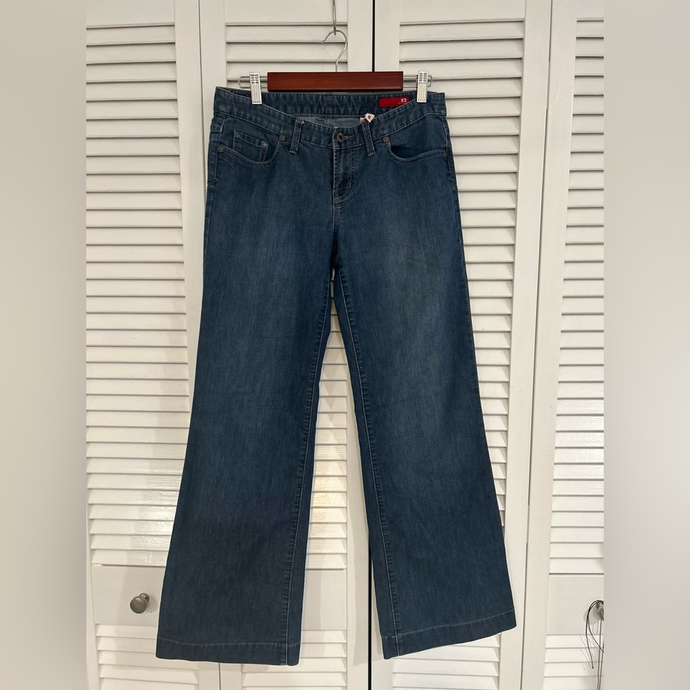 Express X2 Blue Flare low cut Wide Leg Jeans size 8